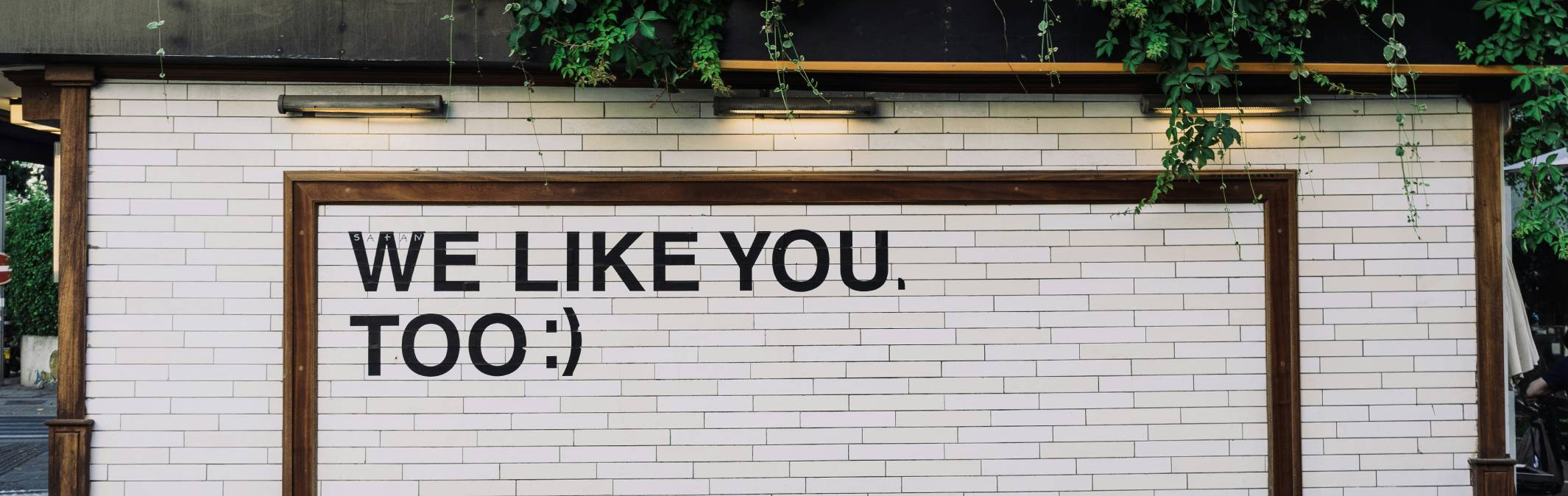 Escape the Algorithm, Build Real Connections on Social Media